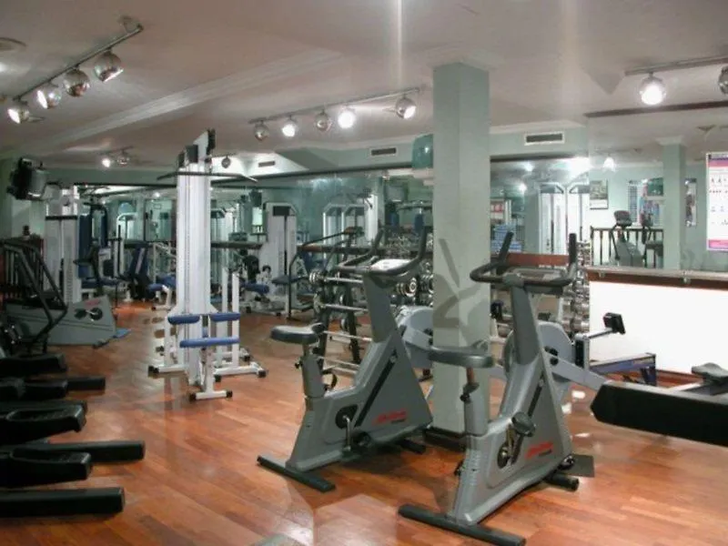 Airport Hotel Manchester 3*,